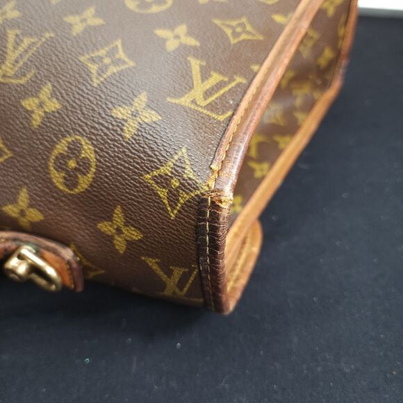 Authentic Louis Vuitton Monogram Beverly 41 2-Way Bag - Picture 9 of 17